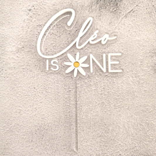Topper acrílico "*Nome* is One"